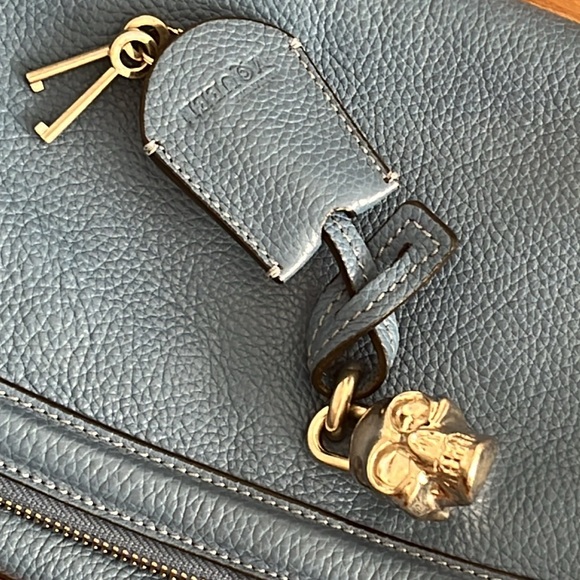 Authentic folding blue leather Alexander McQueen clutch with silver skull - Picture 2 of 13